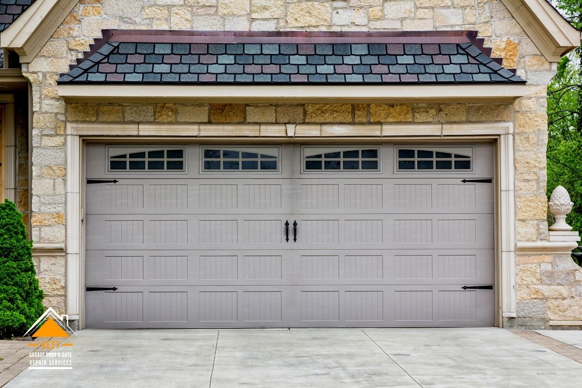 Can Garage Door Panels Be Repaired?