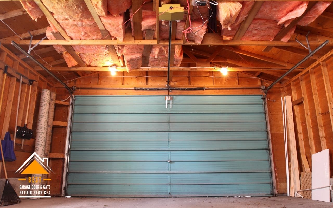 Buyers Guide to Insulated Garage Doors 