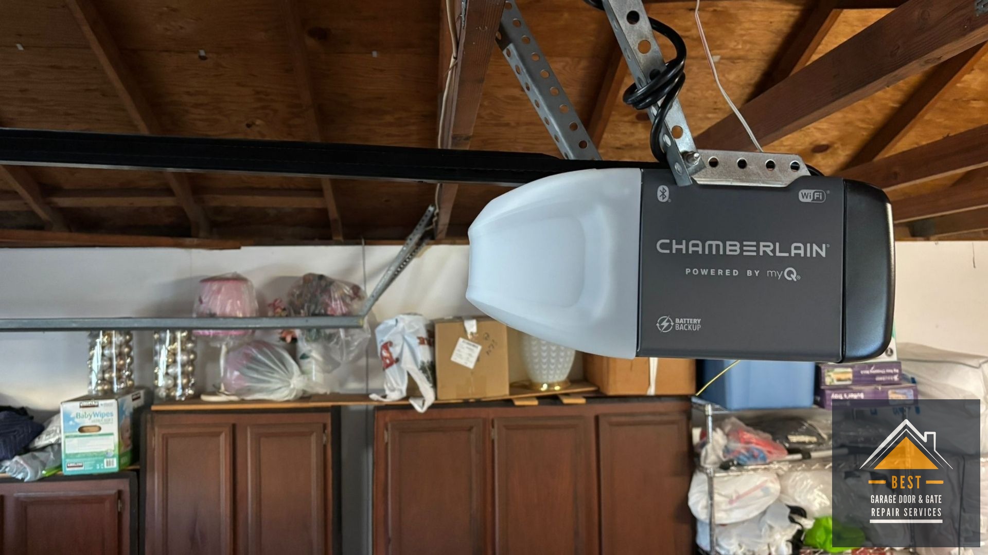 2. Viking E-5 Swing Gate Operator - Top 5 Quietest Gate Openers for Residential Neighborhoods