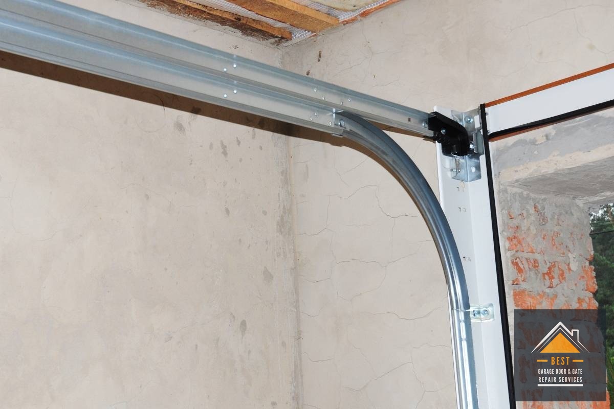 How Do Solar-Powered Gate Openers Work? - The Benefits of Solar-Powered Gate Openers in Sunny San Diego