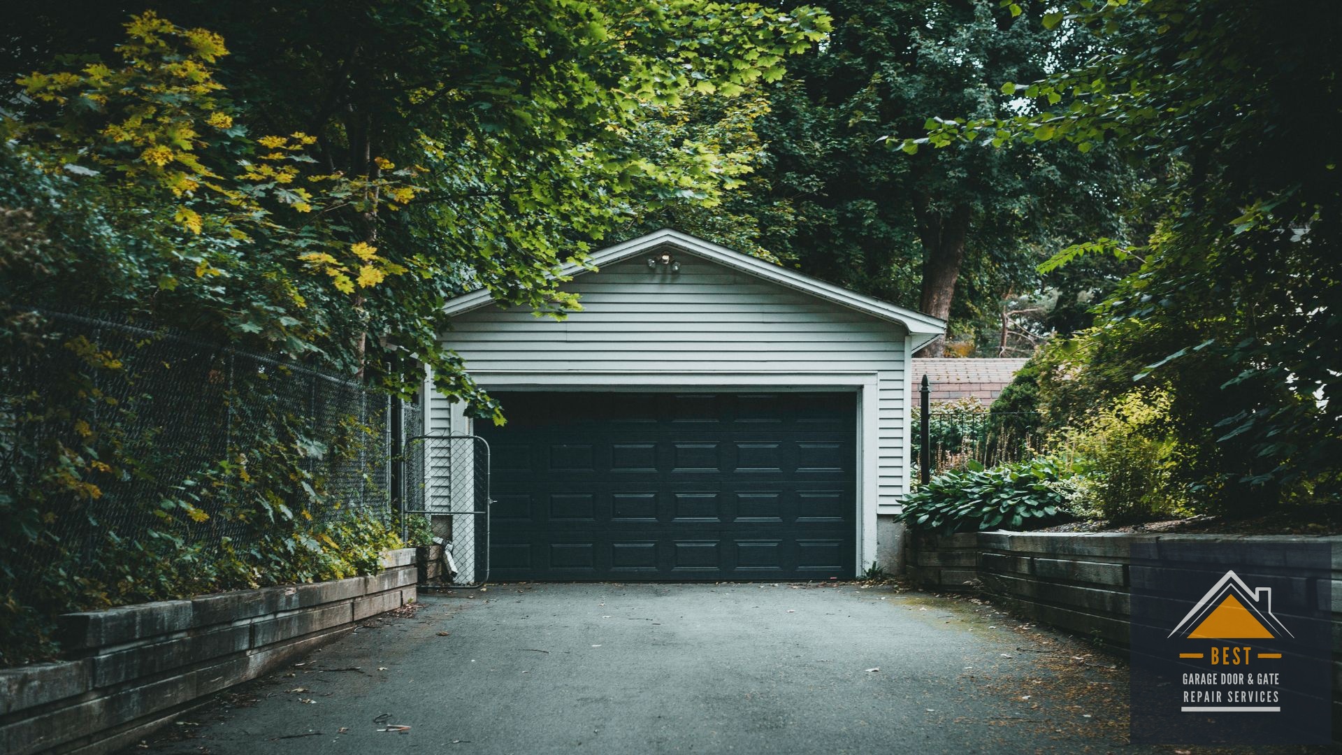 Swing Security Gates for Parking Structures and Perimeters - Security Gates for San Diego Businesses: Top 5 Commercial Options