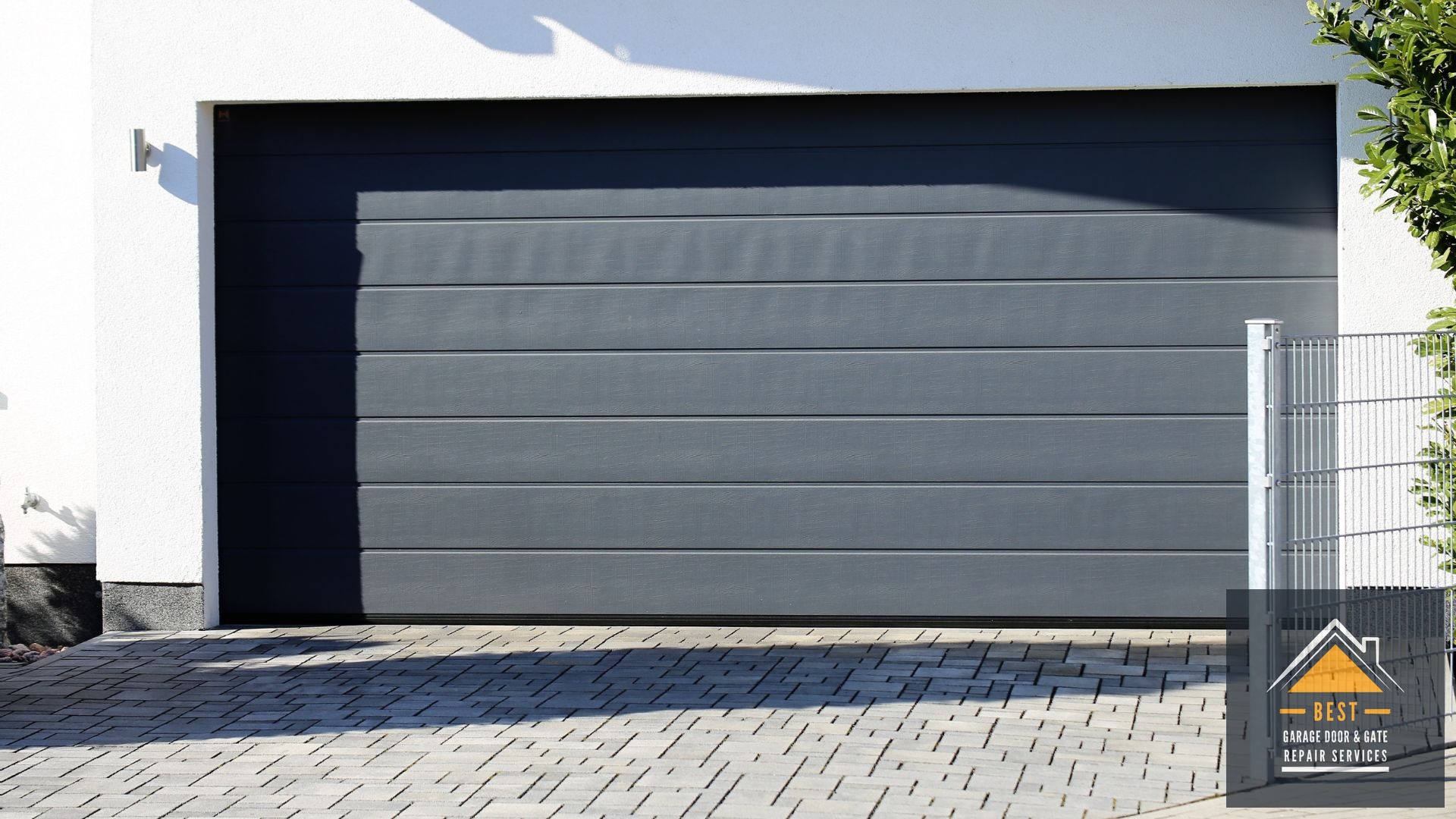 What Garage Door Style Best Complements Del Mar's Coastal Architecture? - Improving Curb Appeal in Del Mar: High-End Garage Door Upgrades