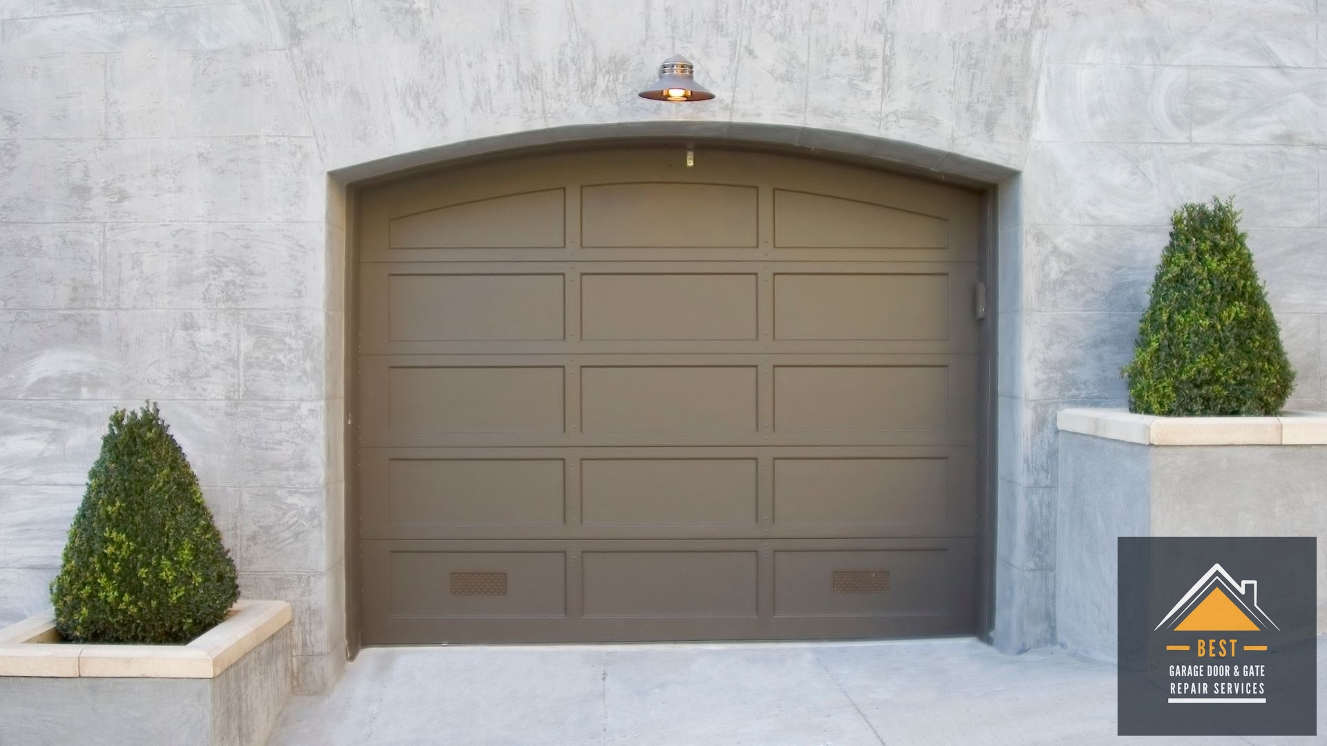 What Should I Inspect First During Garage Door Maintenance? - Annual Maintenance Checklist: Keeping Your Garage Door Smooth in San Diego